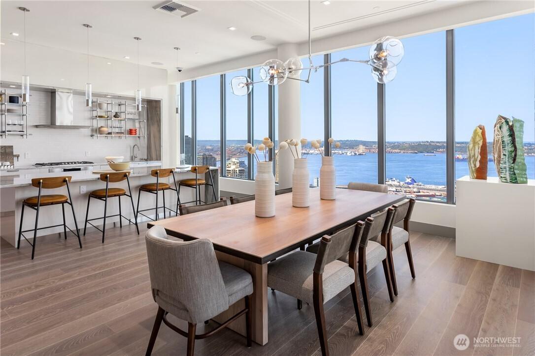 40th Floor Private Dining Lounge