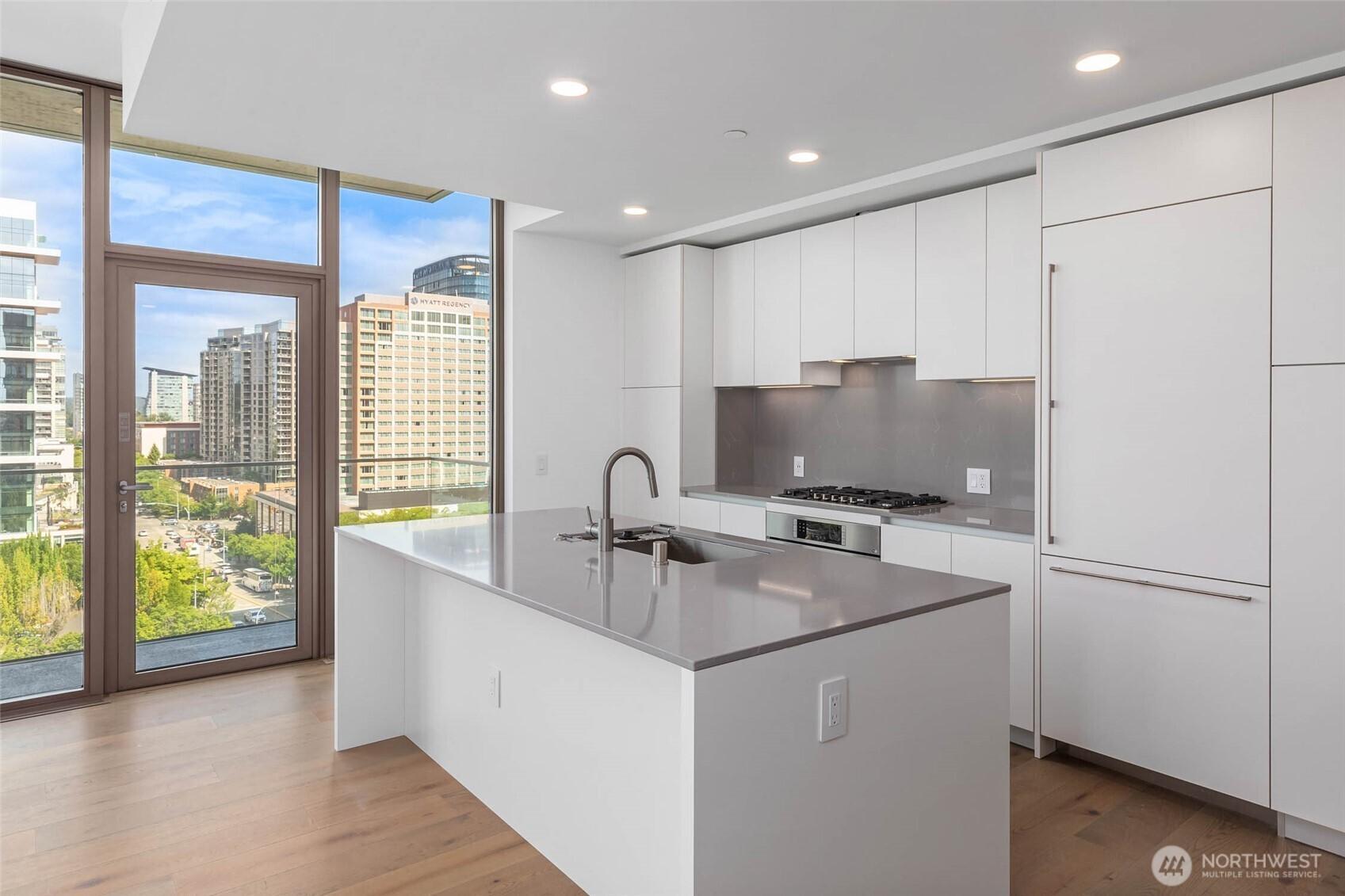 Bedroom. photo of same stack two floors above.