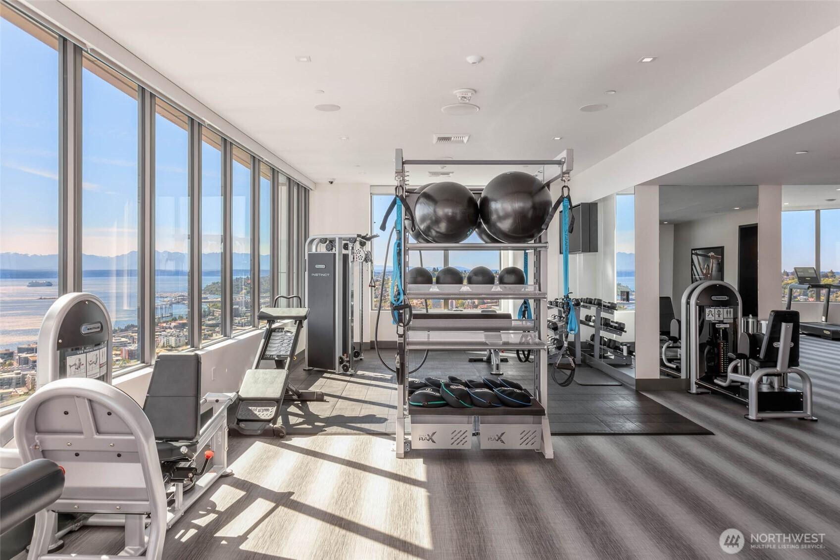41st Floor fitness center.
