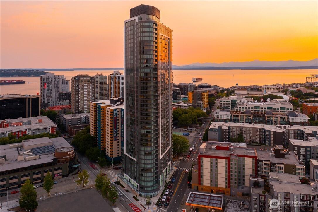 2510 6th Avenue #3401, Seattle, WA 98121